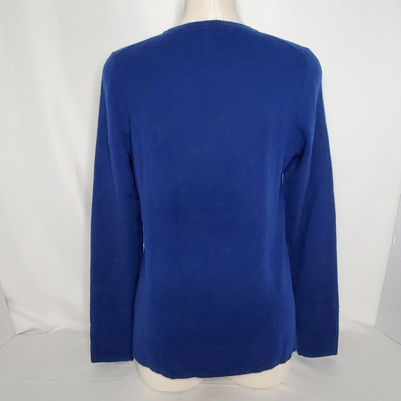 Cashmere Crewneck Pullover With Sequin Dog - Picture 7 of 9
